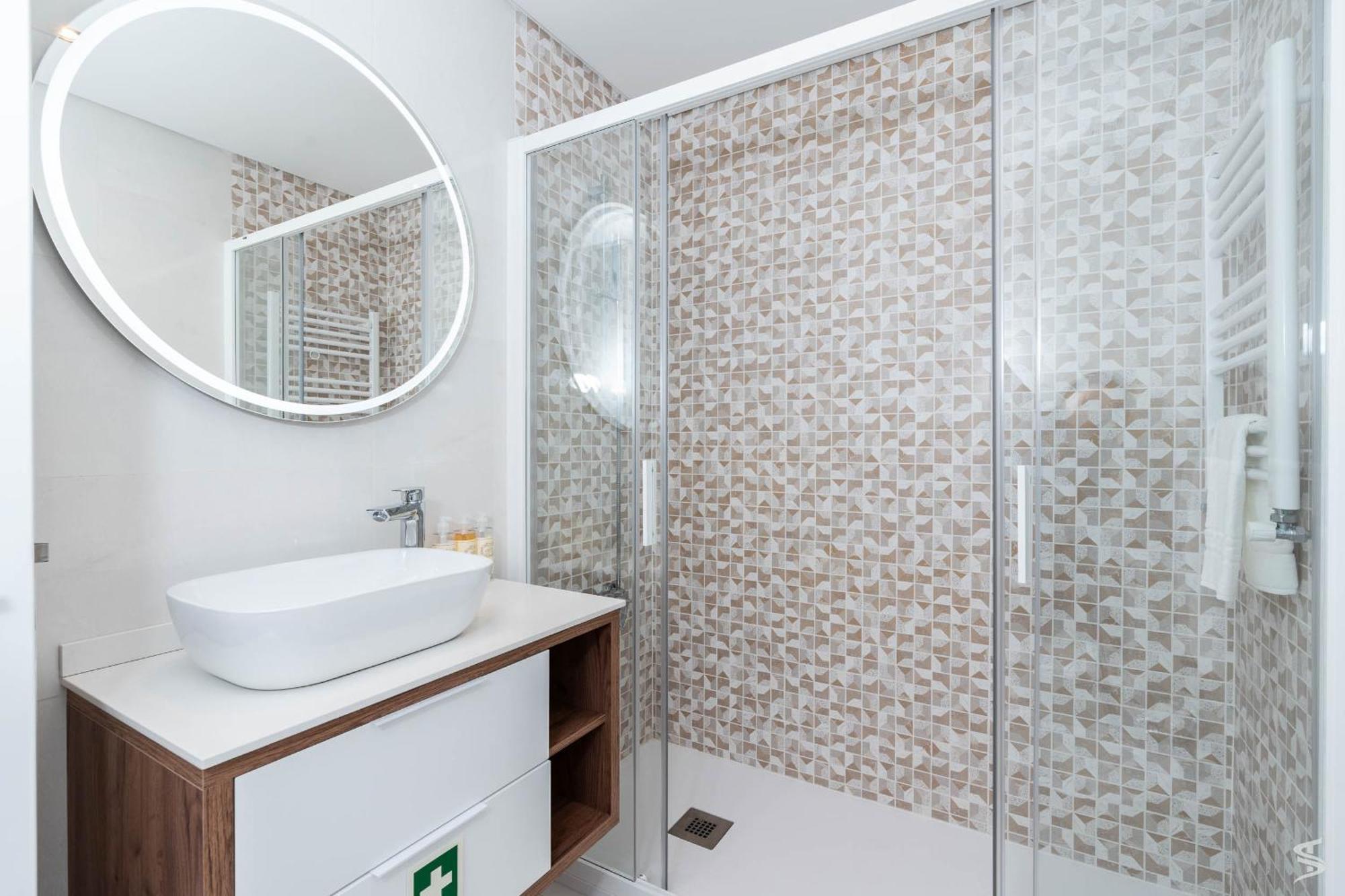 Cedofeita Sunny Apartment - Balcony & Parking OOporto Exterior foto
